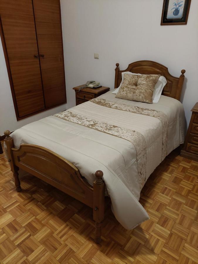 Residencial Real - Antiga Rosas Bed and Breakfast Vila Real Eksteriør billede